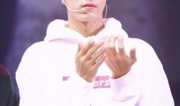 肖战最新爆料新剧,神秘角色引期待，剧情悬念迭起